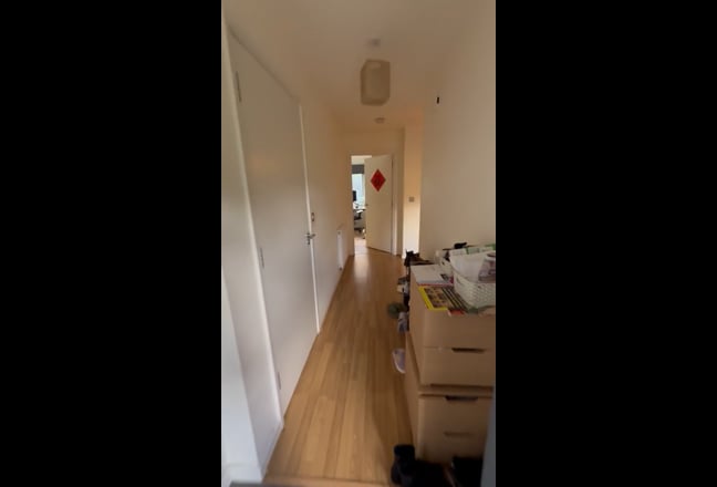 Renting a whole large 3 double bedroom   Main Photo
