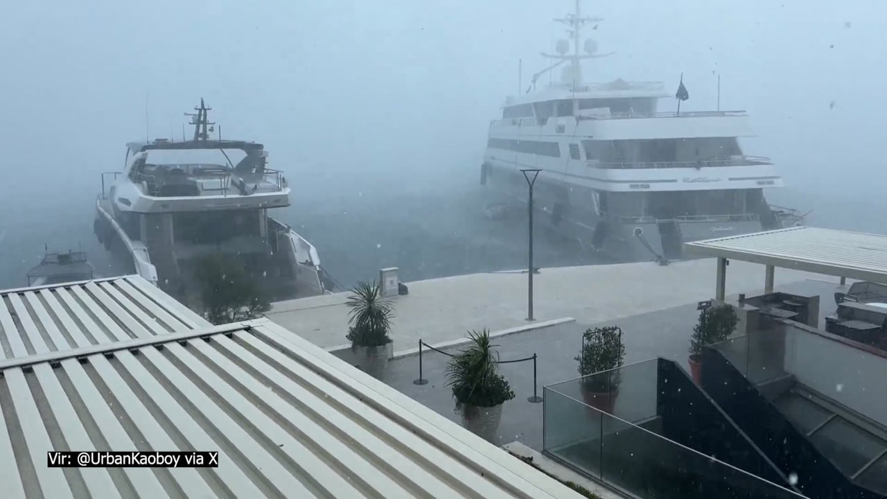 Kot bi šel tornado čez Split: mesto je v kaosu #foto