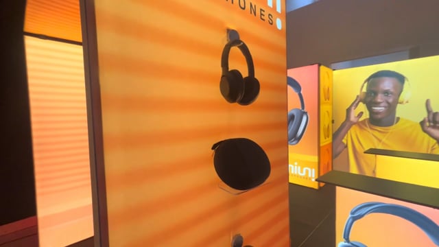 Magnetic shelf and hook for your Expand LightBox