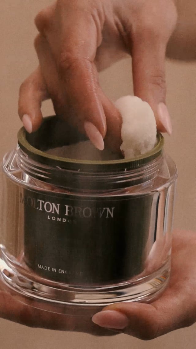 Molton Brown Reviving Rosemary Body Polisher Refill 250g