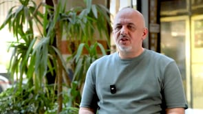 لقاء مع قائد فريق تطوير الهوية البصرية السورية وسيم قدورة