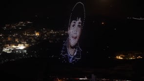 لقطات من جبل قاسيون ترصد العرض البصري لطائرات الدرون احتفالاً بإطلاق الهوية البصرية الجديدة