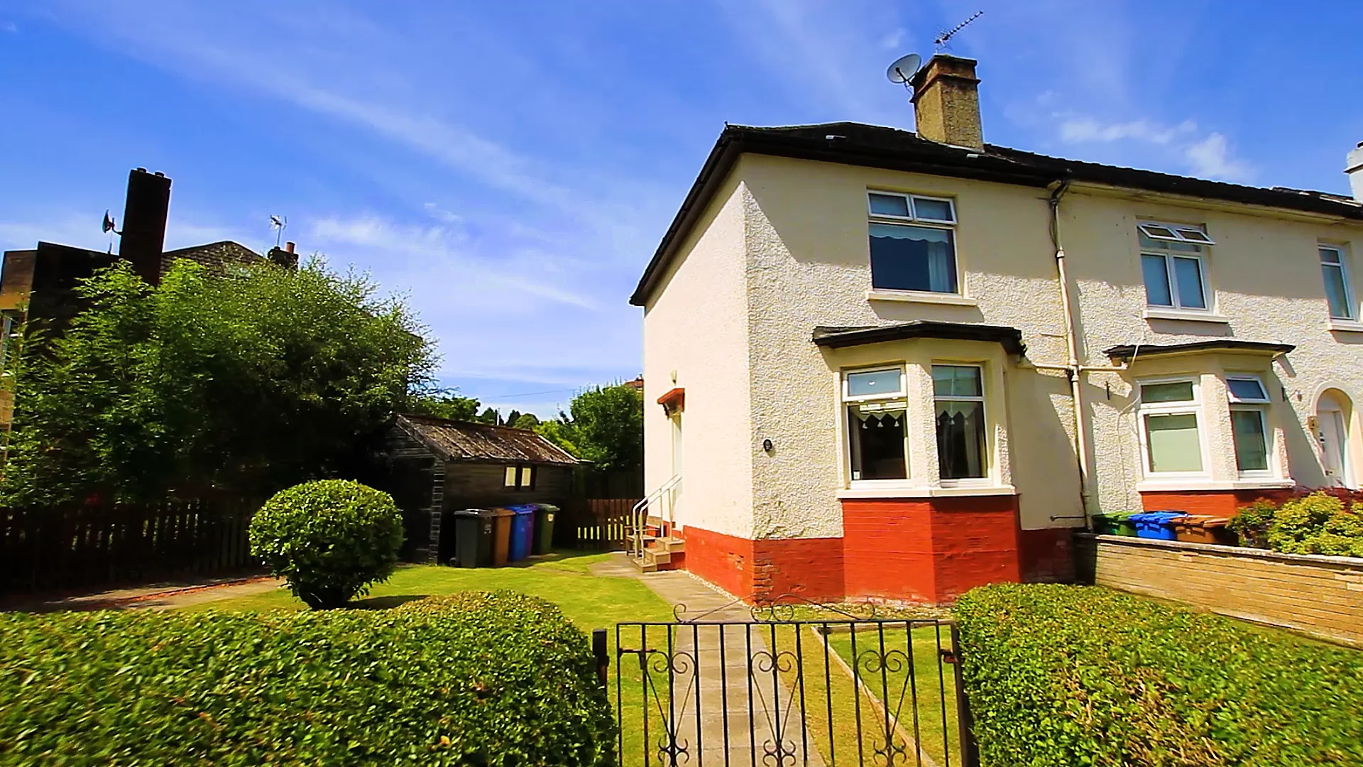 bedroom property for sale in Kintillo Drive, Scotstounhill, Glasgow