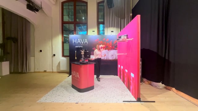 Expand LightBox portable with shelves