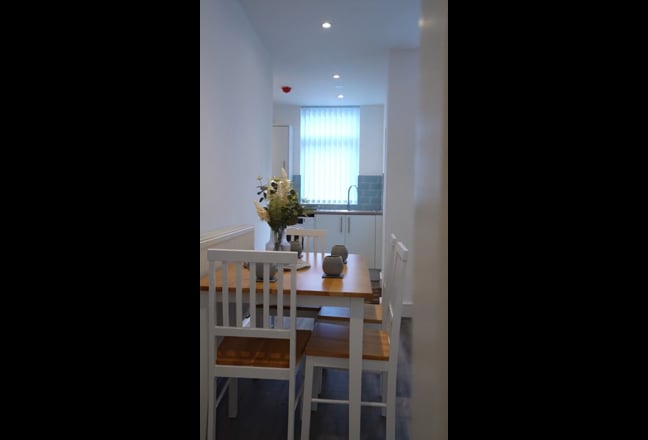 Video 1: Kitchen