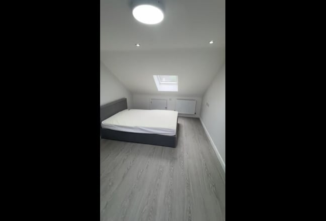 Large Brand new Ensuite Bedrooms in Harrow Main Photo