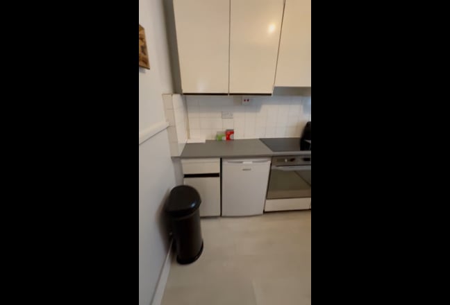 1STML-✨ Charming 1 or 2 Bedroom Ground Floor Flat  Main Photo