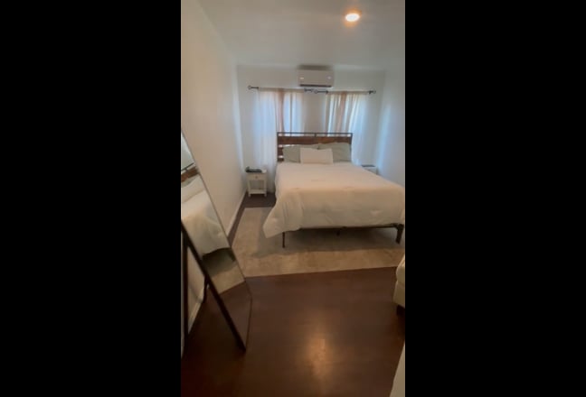 Charming 1BR/1BA Furnished Back House  Main Photo