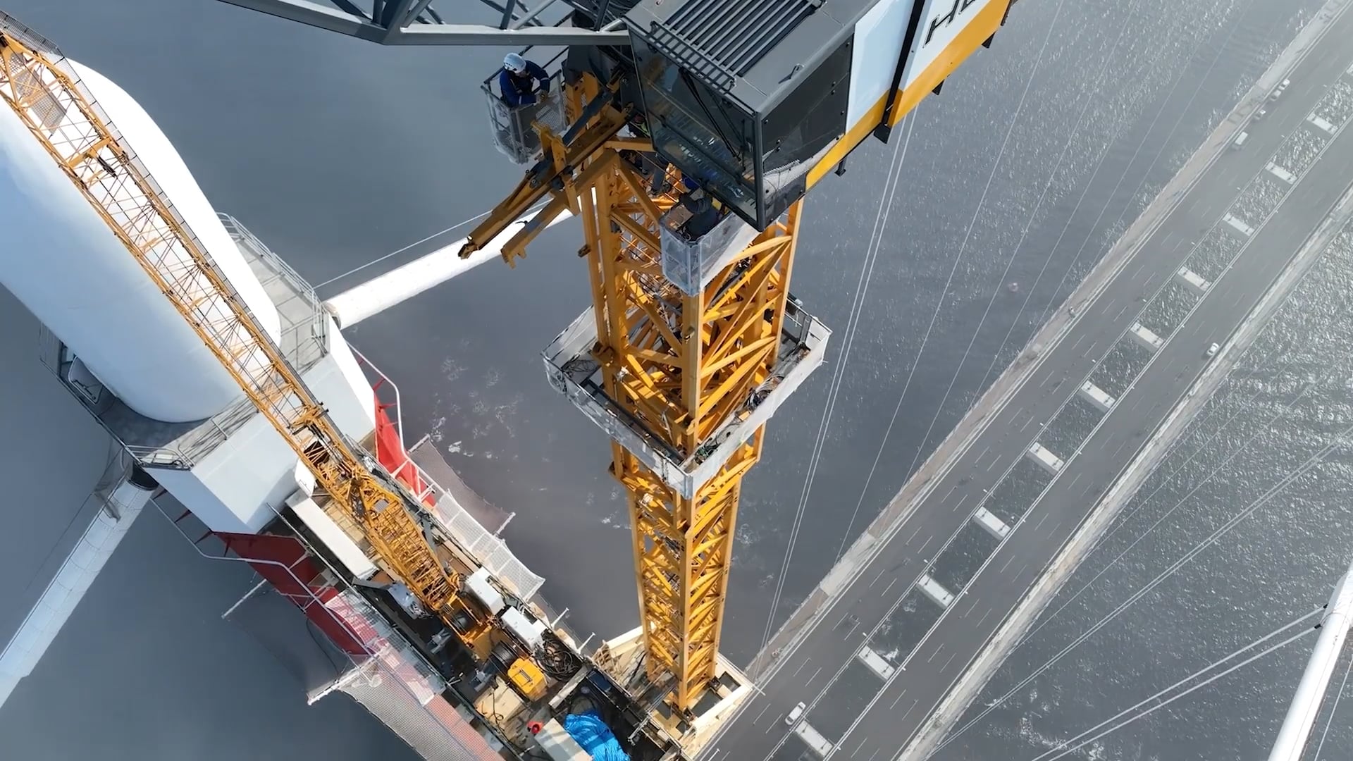 1915Çanakkale Bridge - Liebherr Tower Cranes