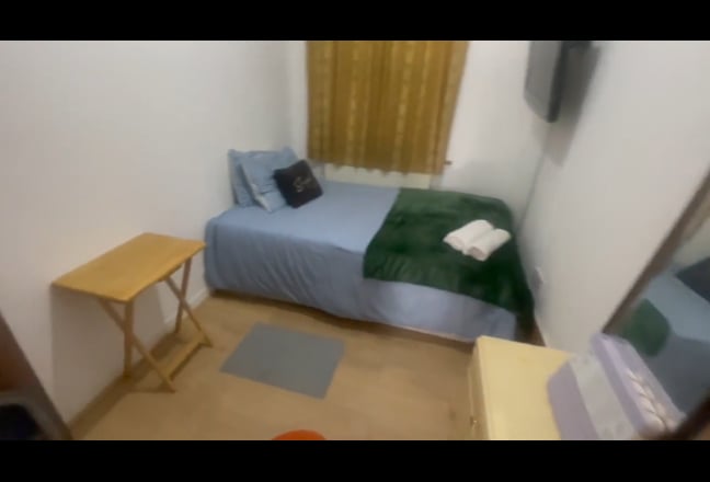 Lovely Room to Rent Main Photo