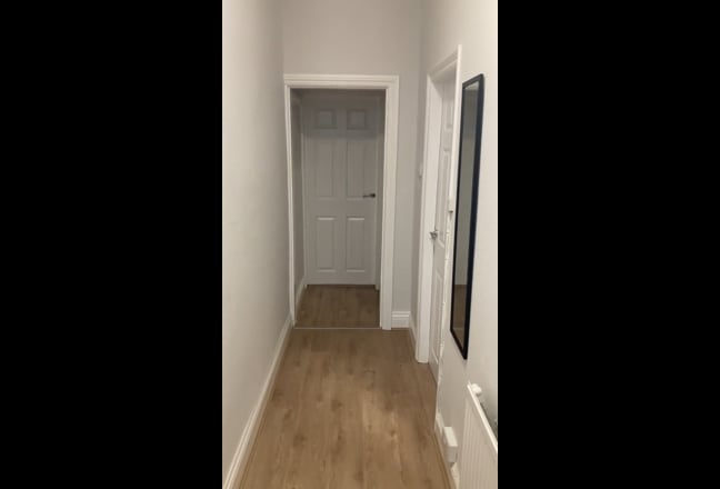 Quiet, large double room with ensuite in Morley Main Photo