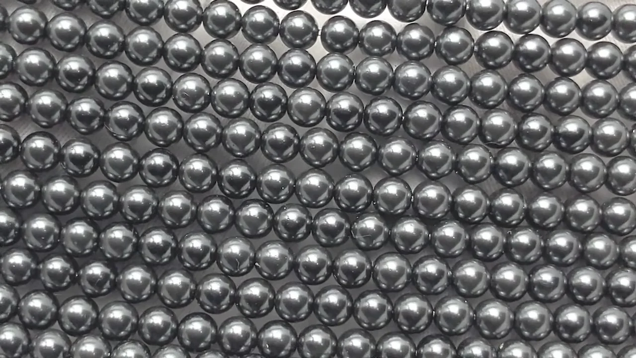 ガラスパール ラウンド4mm 【ブラック】 1連｜天然石ビーズの卸問屋