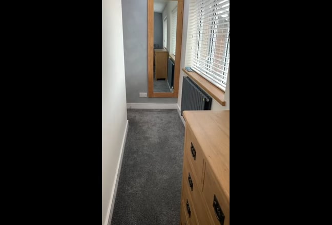 Luxurious en-suite room available now Main Photo