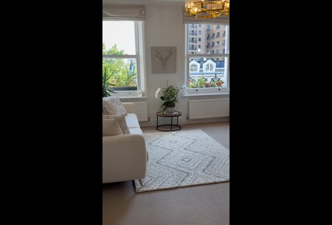 1-bedroom flat in Kensington 2min walk to station  Main Photo