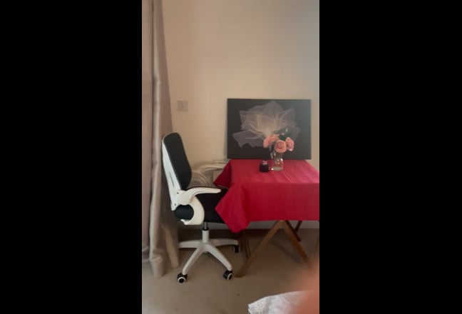 Double room, with separate toilet £980 inclusive  Main Photo