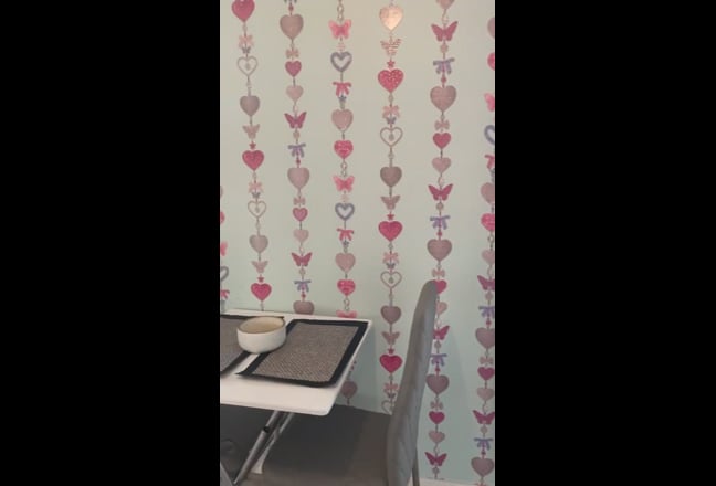 Double room with shared  toilets &pound;1100 inclusive  Main Photo