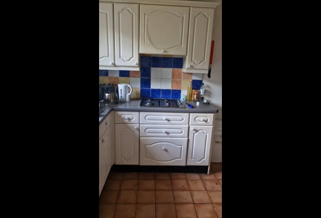 Extra Large Double Room- ALL BILLS Included Main Photo