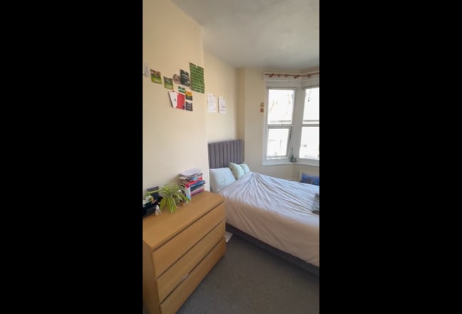Downend/Staple Hill 2 Large Double Room  Main Photo