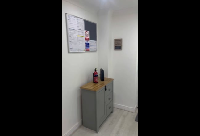 New| Double En-suite| Kitchenette| Furnished Main Photo