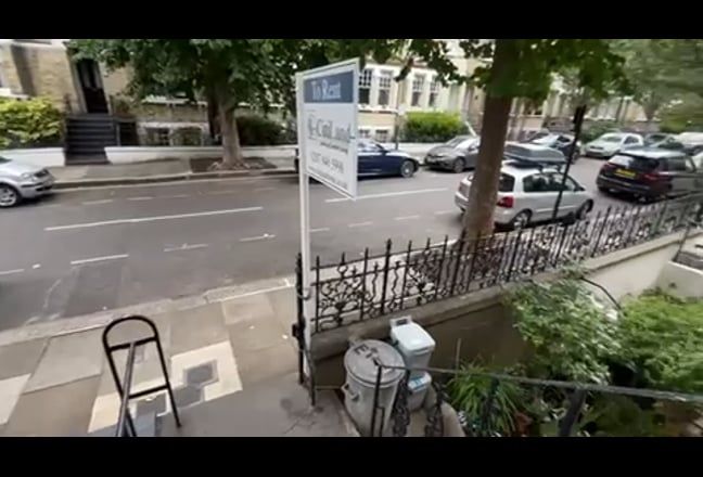 Modern Studio Flat With Separate Kitchen, W14  Main Photo