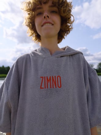 Video: PONCHO szare