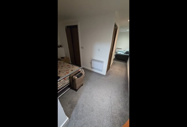 Modern Studio Room - Velocity Lettings Main Photo