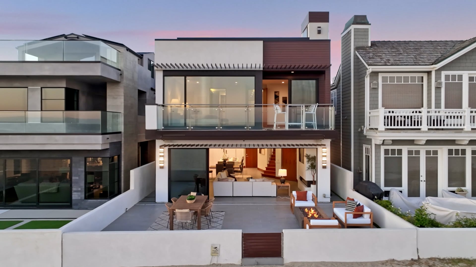 7104 W Oceanfront, Newport Beach