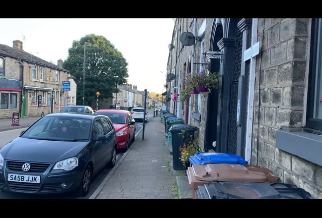 Bright, Modern House Share – Manchester Road, OL5 Main Photo