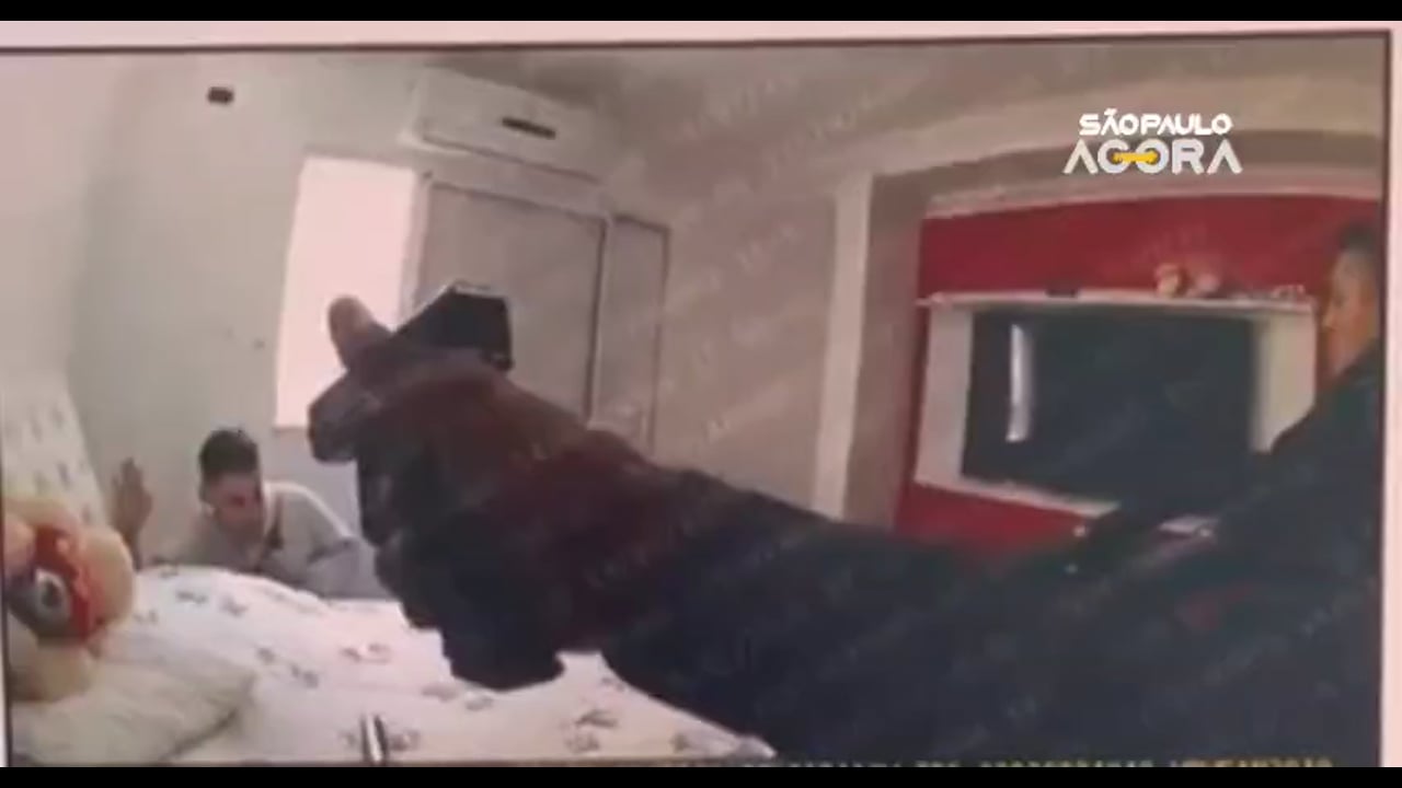 Câmera corporal mostra PM executando suspeito rendido em Paraisópolis