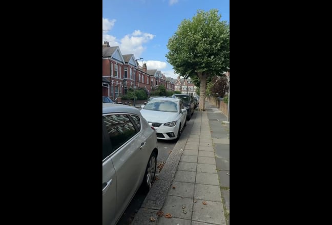 Beautiful Single Room in Willesden Green  Main Photo