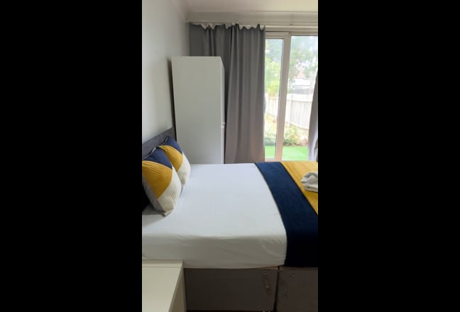 Double Room in a Great House Main Photo