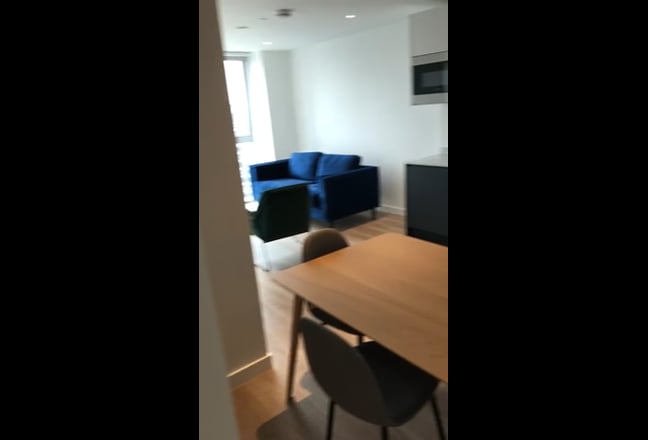 MCR City Centre - Corner flat room  Main Photo