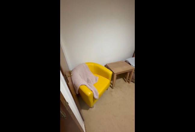 Spacious Double Room in Prime Guildford location Main Photo