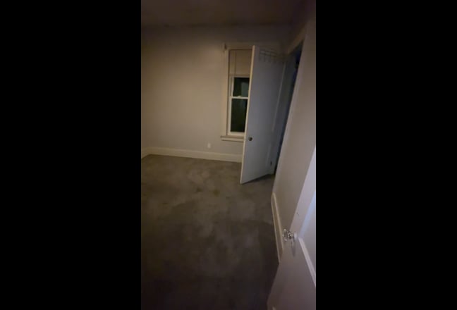 Nice Unfurnished Room for Rent  Main Photo