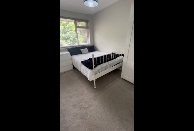 Professional House near Station/High Street Main Photo