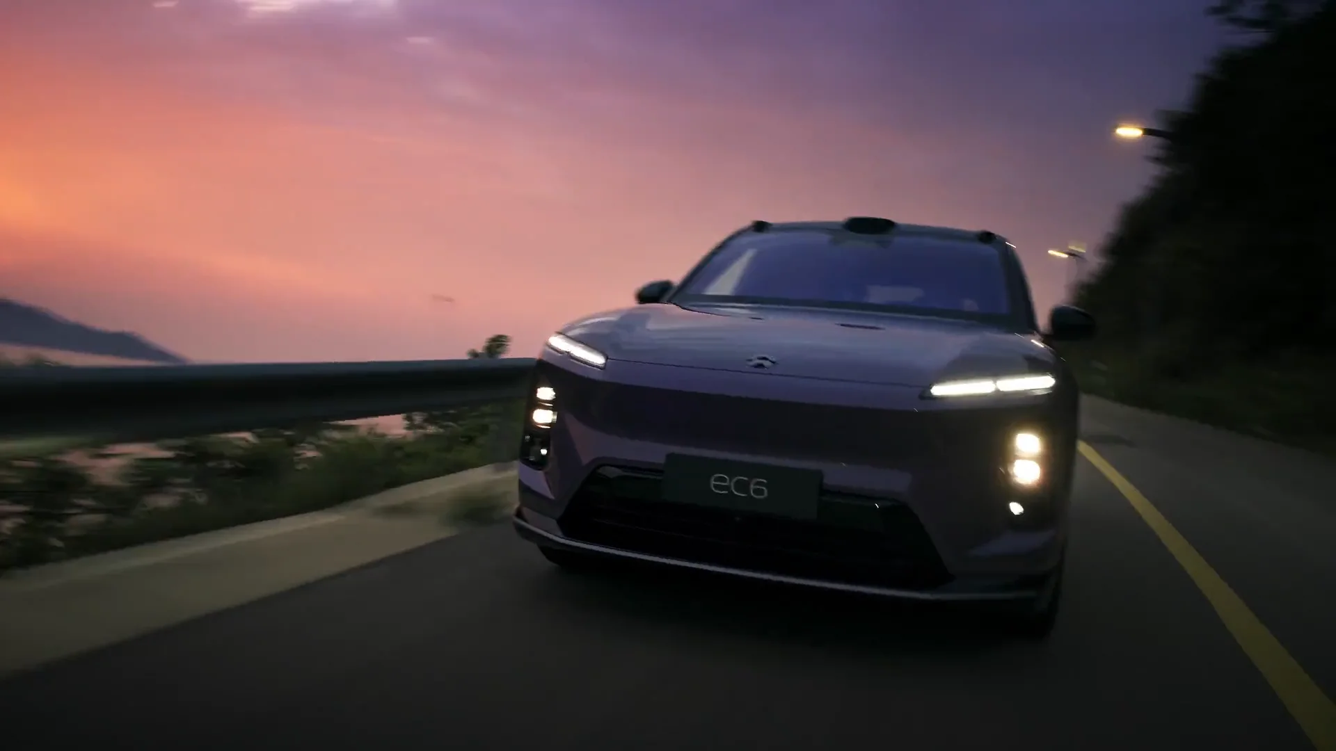 トヨタ08675-0BD36(c)2025年8月更新済　Y66 W66 Z66 トヨタ純正ナビ SDカード 08675-0BH79 2025年 春版 地図更新