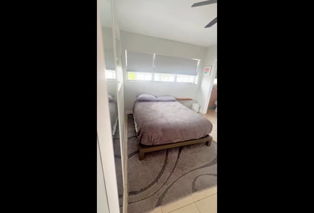 Spacious room in Miami Beach. All included Main Photo