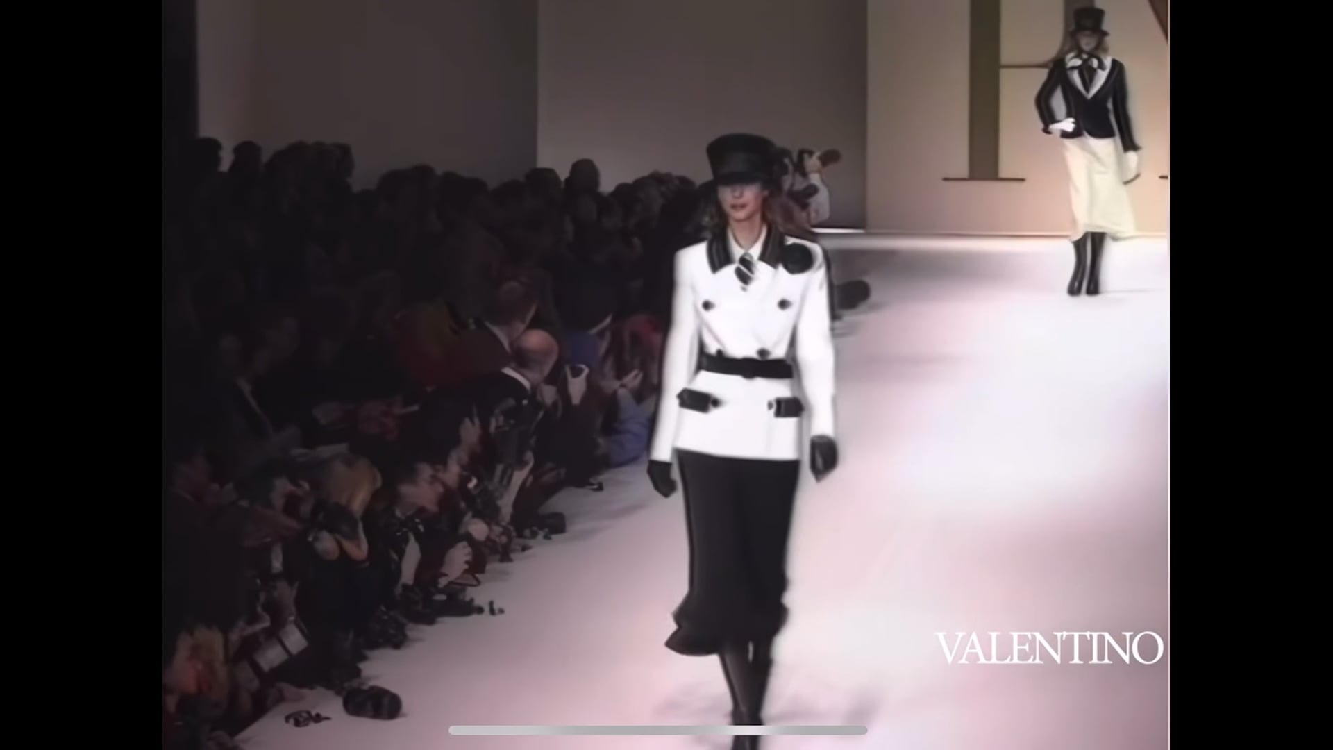 Christy Turlington Comme Des Garcons 1994 25 Peter Lindbergh