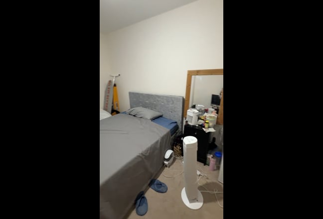 Large ensuite room Main Photo