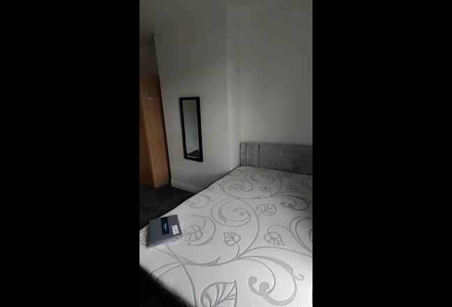 Bills included Double bedroom fully furnished Main Photo