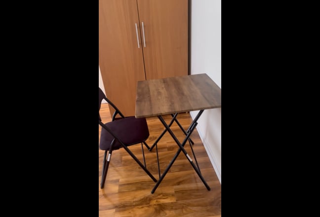 En-Suite available immediately near MK town Centre Main Photo