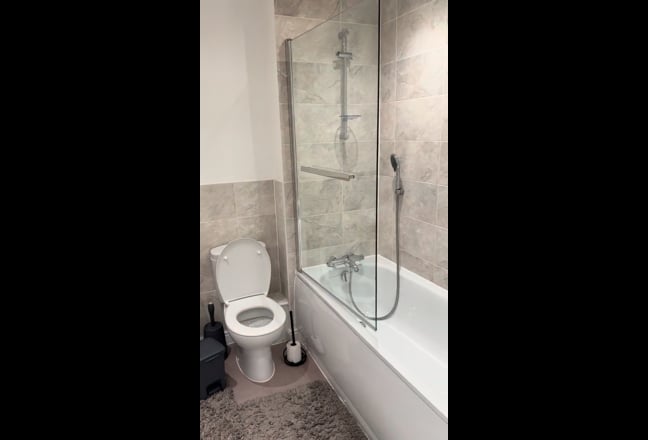 Video 1: Front of the property
