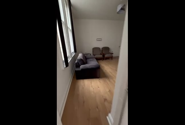 Double bed available in city centre  Main Photo