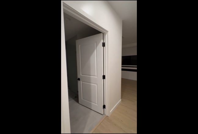 Private room+En-suite bath | Culver West/MarVista Main Photo