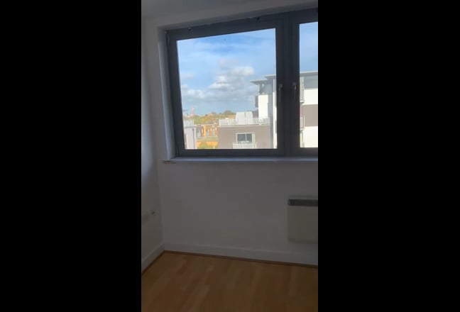 EnSuite Double Bedroom, Swimmimg Pool and GYM Main Photo