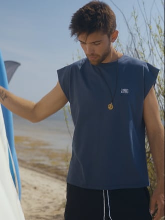 Video: TANK TOP OVERSIZE GRAFITOWY