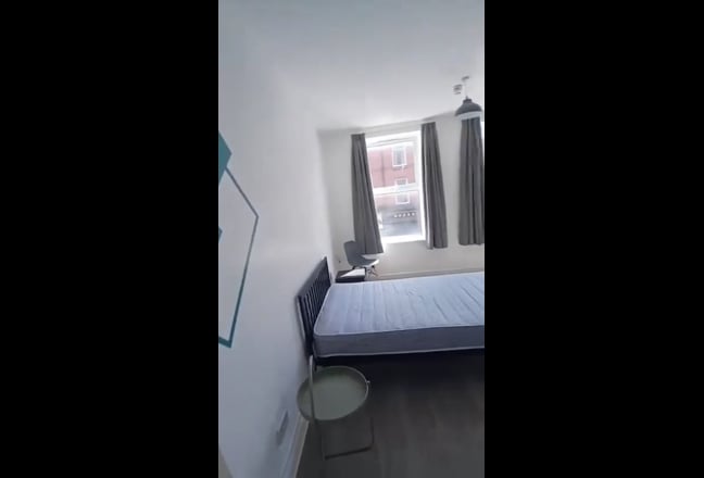 6 Bed House Share - Lawrence Road *£400CASHBACK* Main Photo