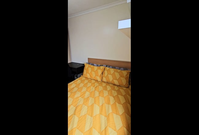 Bright double room nr Addenbrookes Hospital Main Photo