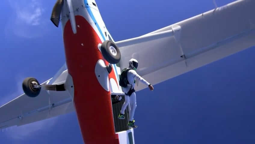 https://i.vimeocdn.com/video/2039299999-ecac2142a1eeb0d929b0c3d9e6a75cf4a2996b19e58e92df9ba4d9191f59c913-d