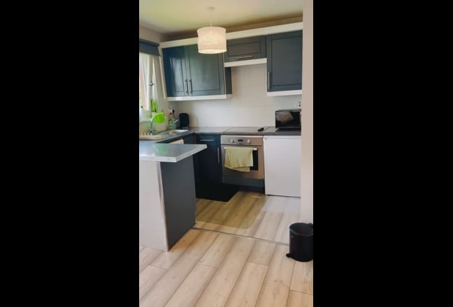 Studio Flat  Main Photo